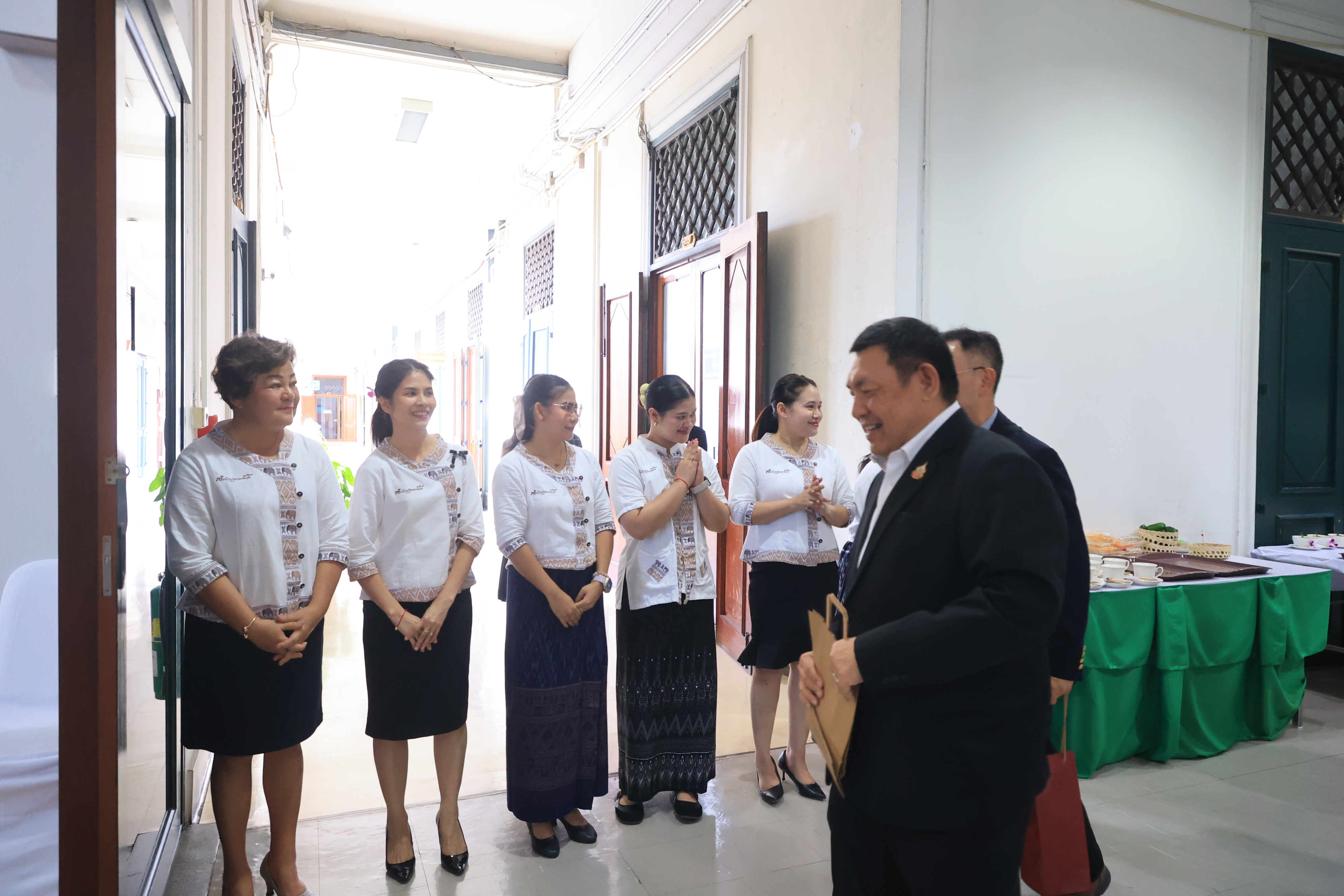 title - ส.ป.ก. ร่วมต้อนรับผู้แทนกระทรวงเกษตรฯ ญี่ปุ่น (MAFF) เข้าคารวะอดีตรมว.เกษตรฯ ไทย ร่วมแบ่งปันวิสัยทัศน์หนุน “การเกษตร” เป็นรากฐานเชิงยุทธศาสตร์และความมั่นคงระดับชาติ